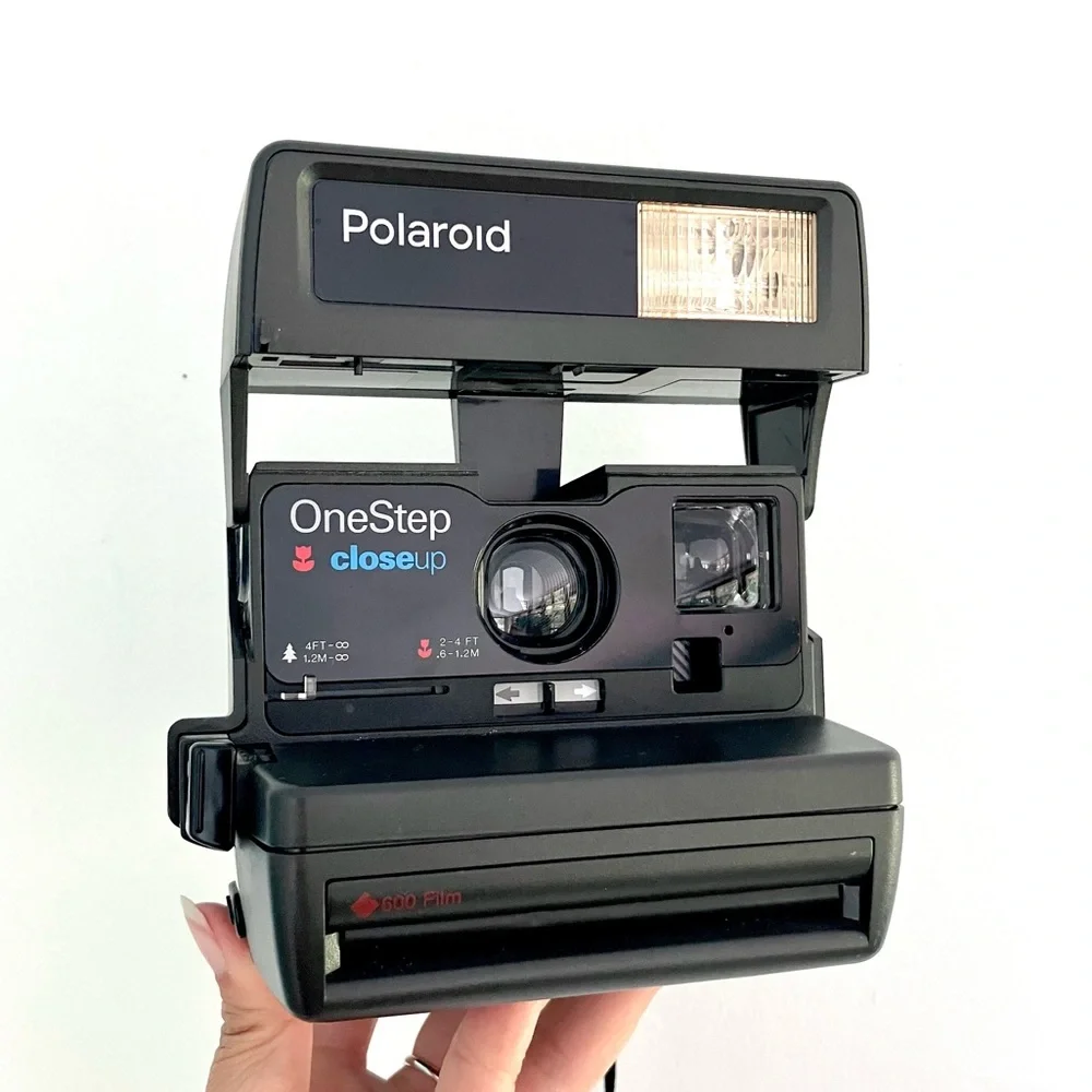 Vintage 90’s Polaroid One Step Close Up black camera